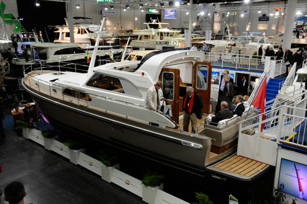 Motor Boat & Yachting | Linssen Range Cruiser 430