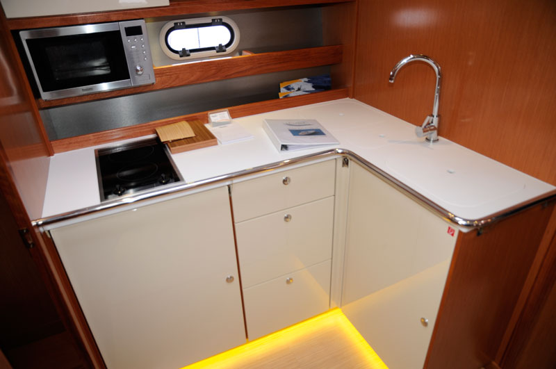 Motor Boat & Yachting | Bavaria Sport 43 HT
