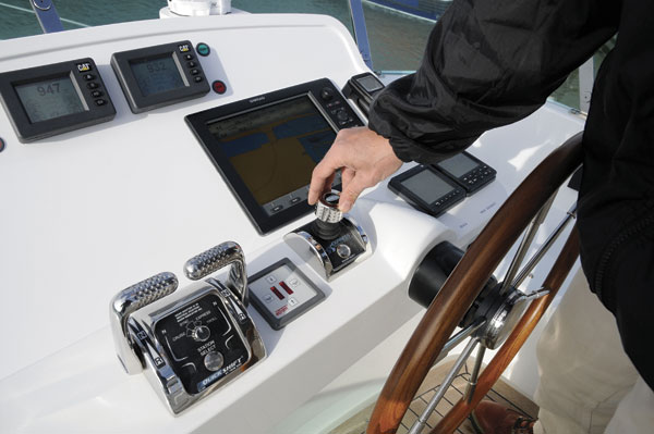 Motor Boat & Yachting | Twin Disc Express Joystick System