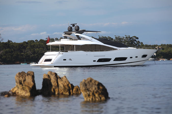 2. Sunseeker 28M Sunseeker 28M